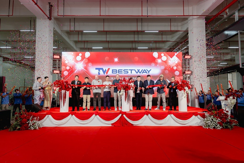 �������ʹ�������̩������ʢ��ҵ��ȫ�򻯲���������ƪ